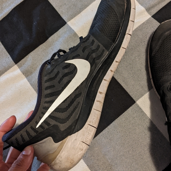 Nike Free 5.0 men's black sneakers - Picture 2 of 4